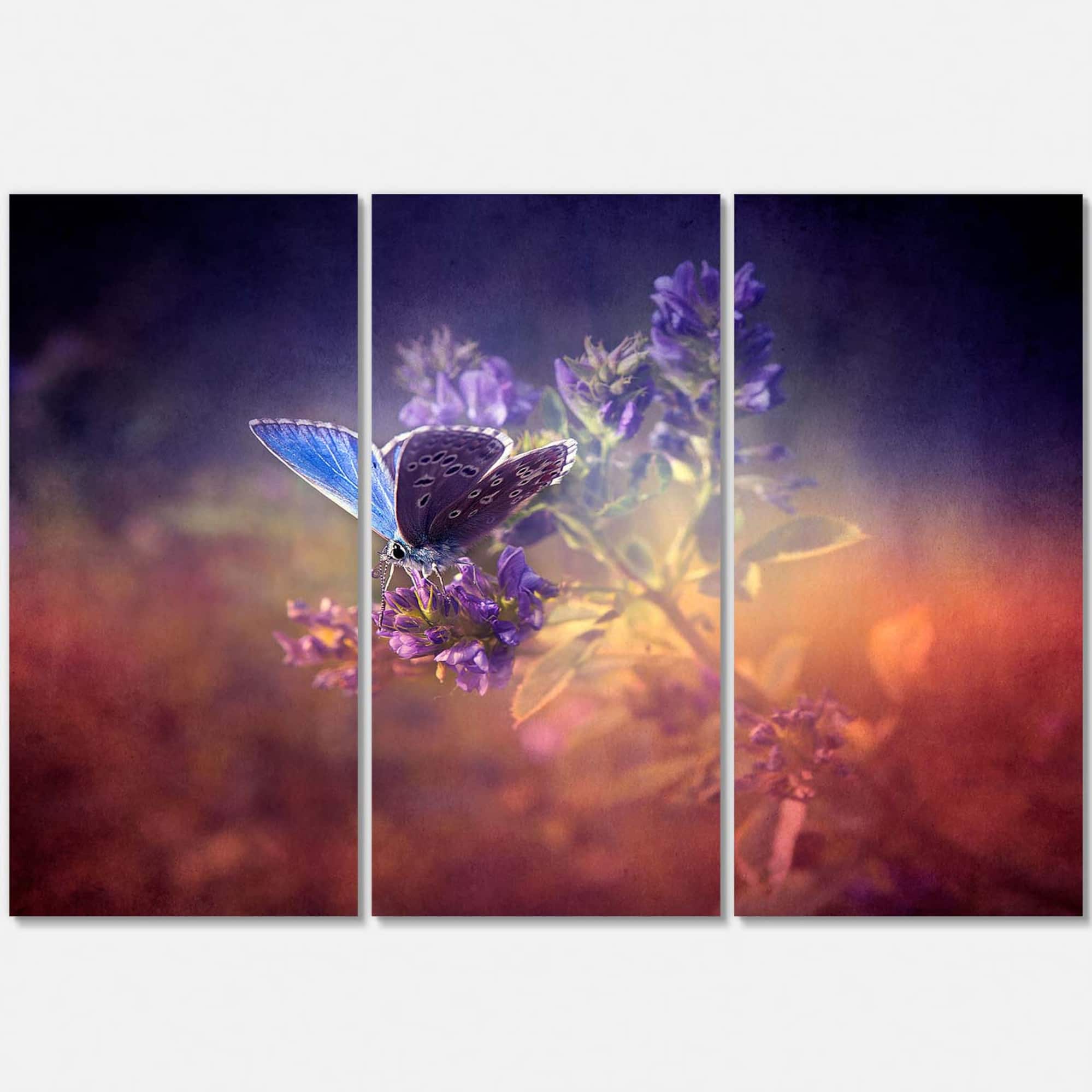 Designart - Vintage Butterfly